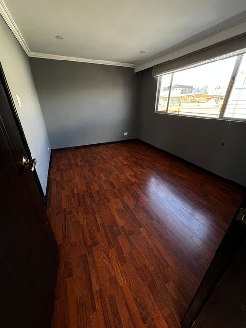 Casa de 10 alcobas en venta en Ospina Perez, Bogotá, 540 m² · foto 9 de 20