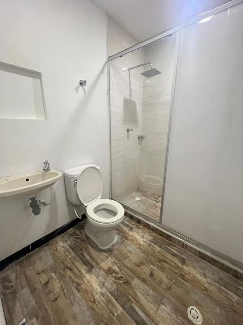 Casa de 10 alcobas en venta en Ospina Perez, Bogotá, 540 m² · foto 16 de 20