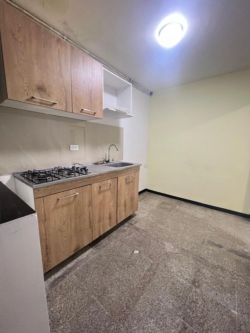 Casa de 10 alcobas en venta en Ospina Perez, Bogotá, 540 m² · foto 17 de 20