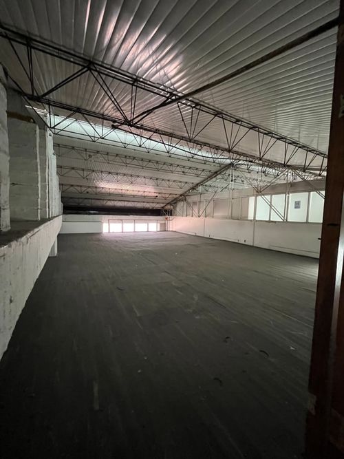 Bodega en arriendo en El Poblado, Medellín, 439 m² · foto 5 de 18