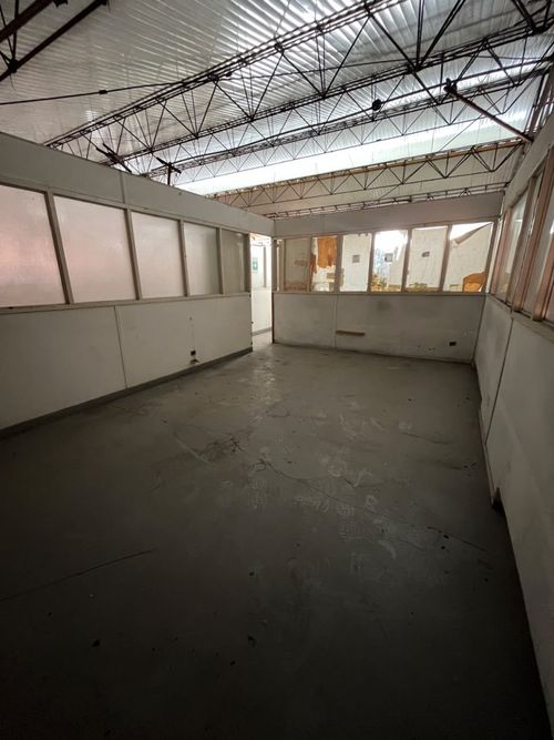 Bodega en arriendo en El Poblado, Medellín, 439 m² · foto 8 de 18