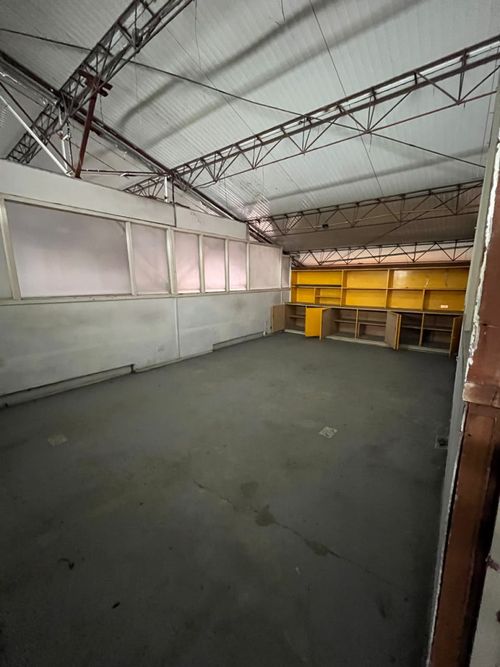 Bodega en arriendo en El Poblado, Medellín, 439 m² · foto 10 de 18