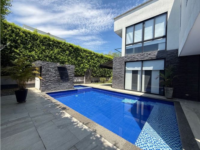 Casa de 5 alcobas en venta en Peon, Jamundí, 450 m² · foto 3 de 23