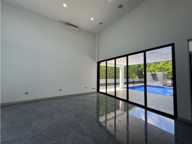 Casa de 5 alcobas en venta en Peon, Jamundí, 450 m² · foto 4 de 23