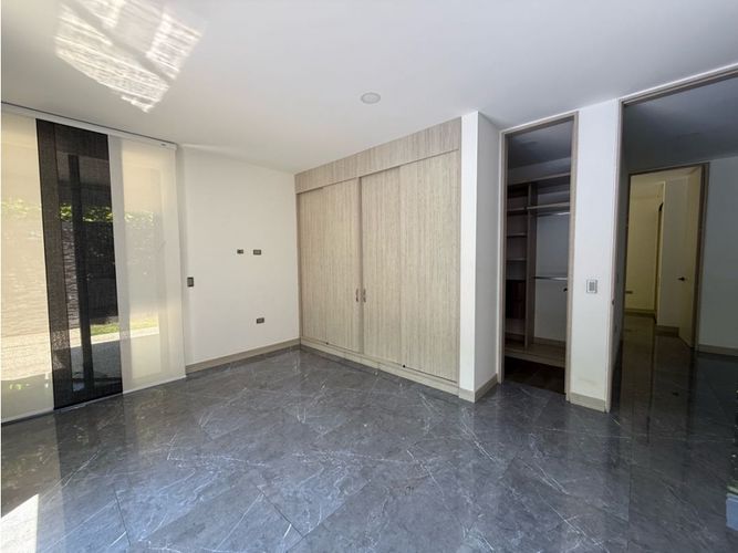 Casa de 5 alcobas en venta en Peon, Jamundí, 450 m² · foto 13 de 23