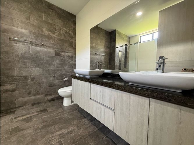 Casa de 5 alcobas en venta en Peon, Jamundí, 450 m² · foto 22 de 23