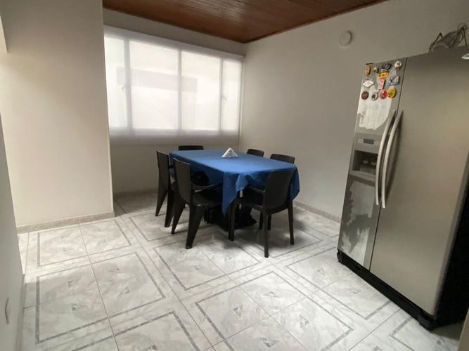 Casa de 3 alcobas en venta en Normandia, Bogotá, 440 m² · foto 5 de 13