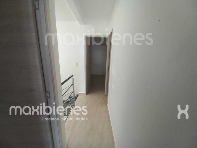 Casa de 3 alcobas en arriendo en Villa Del Rio, Apartado, 140 m² · foto 4 de 18