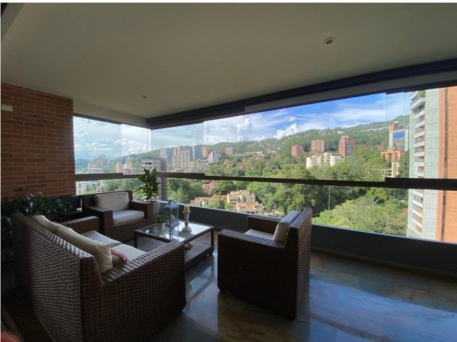 Apartamento de 3 alcobas en venta en Noel, Medellín, 320 m² · foto 7 de 8