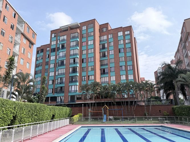 Apartamento de 3 alcobas en venta en Seminario, Cali, 70 m² · foto 2 de 24