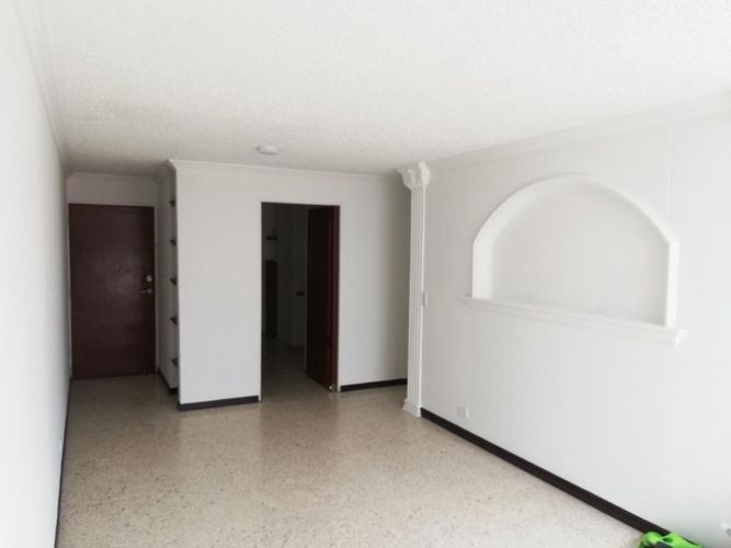Apartamento de 3 alcobas en venta en Seminario, Cali, 70 m² · foto 5 de 24