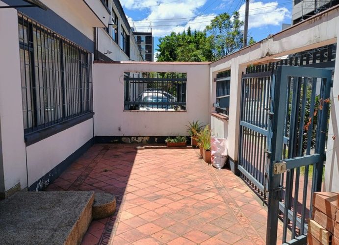 Casa de 5 alcobas en venta en La Castellana, Bogotá, 187 m² · foto 2 de 24