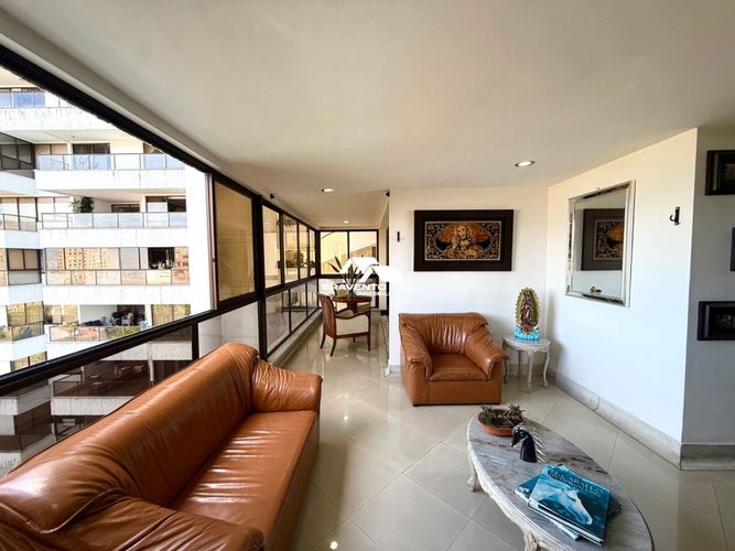 Apartamento en venta en Los Balsos, Medellín · foto 3 de 17