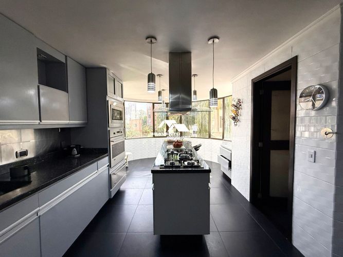 Apartamento en venta en Los Balsos, Medellín · foto 5 de 17
