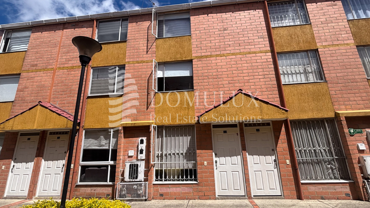 Casa en venta en Britalia, Bogotá · foto 2 de 17