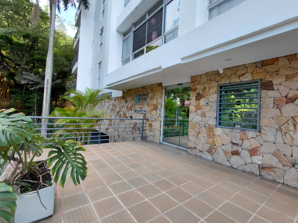 Apartamento en Arriendo en El peñon, Cali