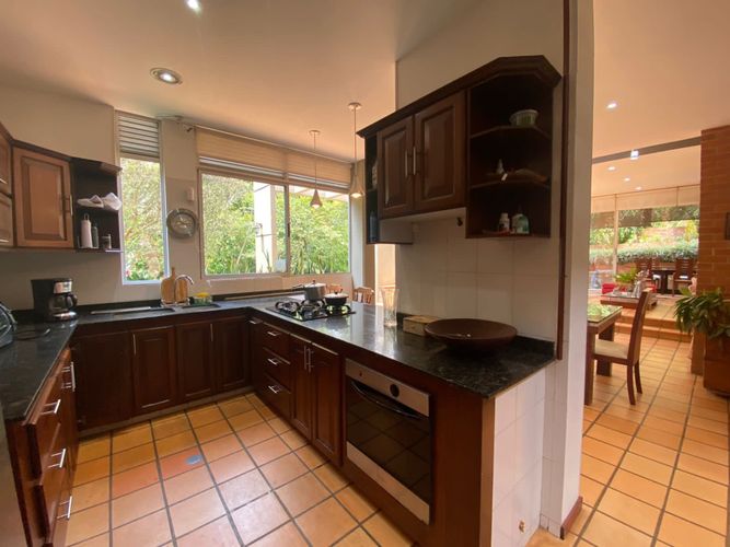 Casa de 4 alcobas en venta en La Buitrera, Cali, 380 m² · foto 5 de 24