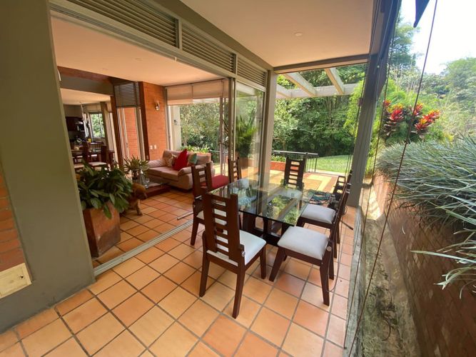 Casa de 4 alcobas en venta en La Buitrera, Cali, 380 m² · foto 9 de 24