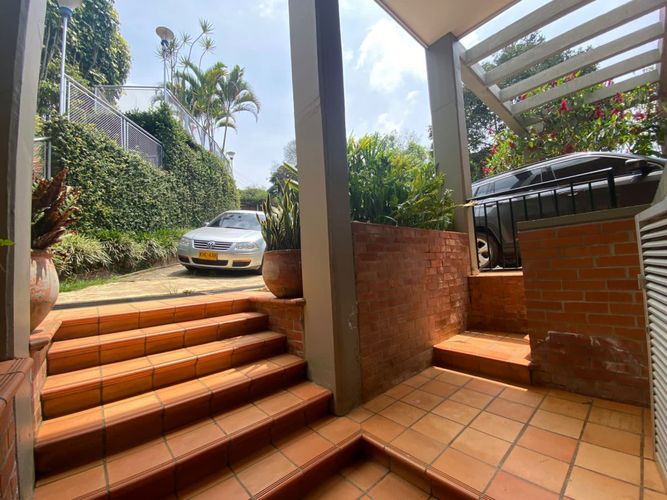 Casa de 4 alcobas en venta en La Buitrera, Cali, 380 m² · foto 12 de 24