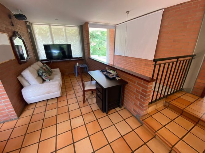 Casa de 4 alcobas en venta en La Buitrera, Cali, 380 m² · foto 18 de 24