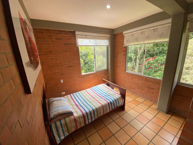 Casa de 4 alcobas en venta en La Buitrera, Cali, 380 m² · foto 21 de 24