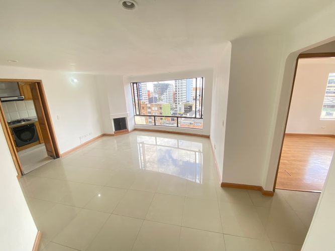 Apartamento de 3 alcobas en venta en Chapinero Alto, Bogotá, 150 m² · foto 2 de 17