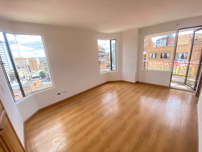Apartamento de 3 alcobas en venta en Chapinero Alto, Bogotá, 150 m² · foto 3 de 17