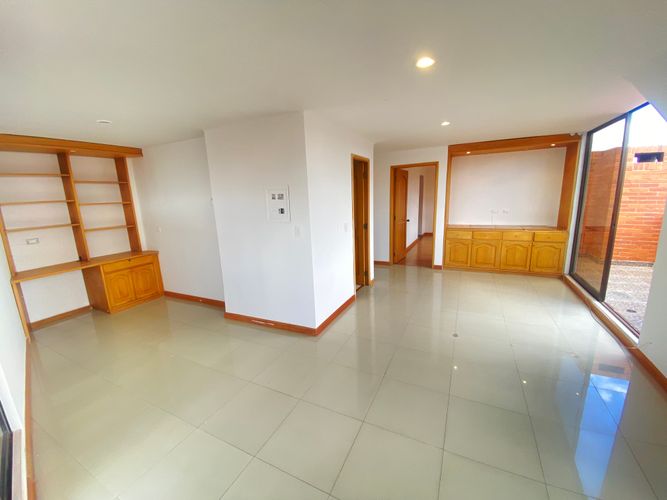 Apartamento de 3 alcobas en venta en Chapinero Alto, Bogotá, 150 m² · foto 9 de 17