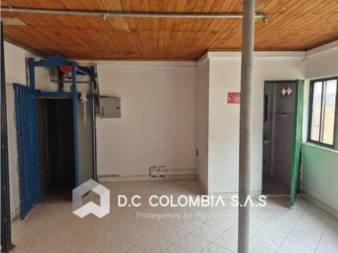 Local en venta en El Guayabo, Envigado, 114 m² · foto 3 de 11