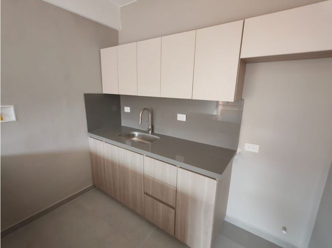 Apartamento de 2 alcobas en venta en Zona Industrial 2, Bello, 65 m² · foto 5 de 18