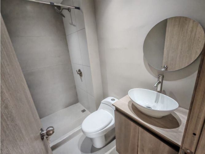 Apartamento de 2 alcobas en venta en Zona Industrial 2, Bello, 65 m² · foto 6 de 18