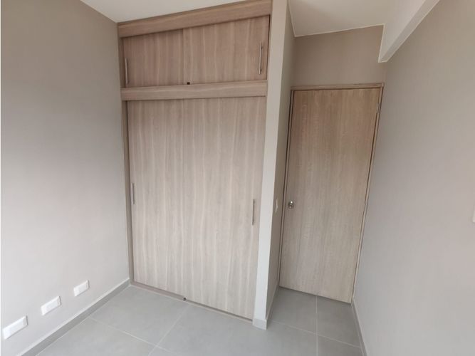 Apartamento de 2 alcobas en venta en Zona Industrial 2, Bello, 65 m² · foto 8 de 18