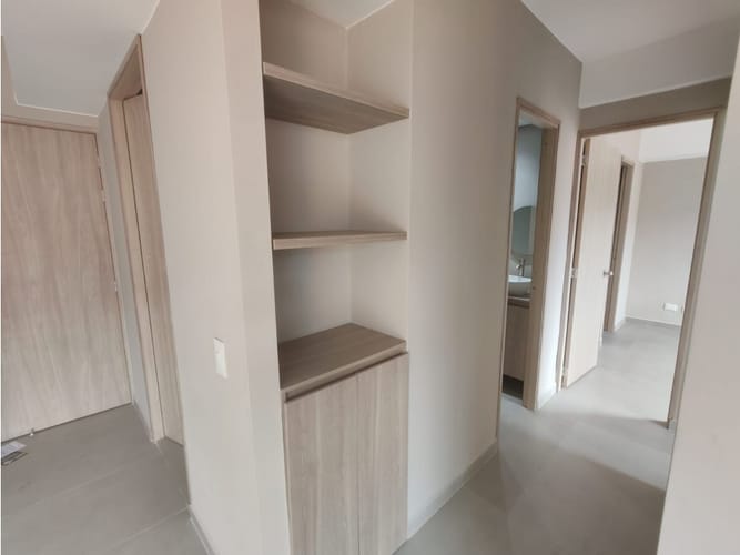 Apartamento de 2 alcobas en venta en Zona Industrial 2, Bello, 65 m² · foto 9 de 18