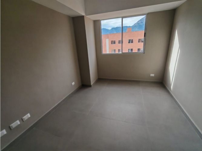 Apartamento de 2 alcobas en venta en Zona Industrial 2, Bello, 65 m² · foto 12 de 18