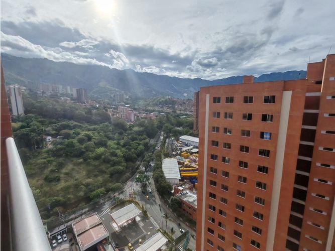 Apartamento de 2 alcobas en venta en Zona Industrial 2, Bello, 65 m² · foto 14 de 18