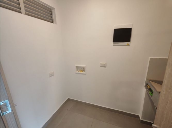 Apartamento de 2 alcobas en venta en Zona Industrial 2, Bello, 65 m² · foto 18 de 18