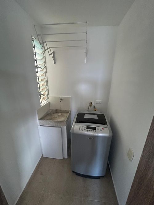 Apartamento de 2 alcobas en venta en Las Palmas, Ricaurte, 58 m² · foto 11 de 20