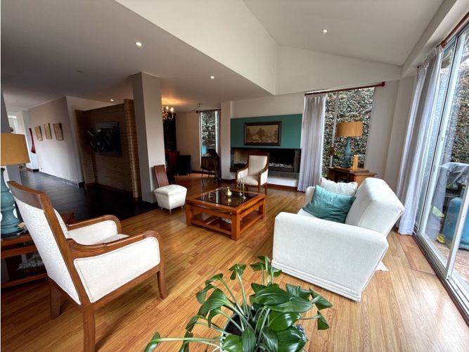 Casa de 4 alcobas en venta en La Balsa, Chía, 242 m² · foto 2 de 23