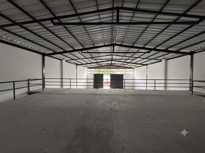 Bodega en arriendo en Sector Plaza De Bolivar, Pereira, 408 m² · foto 9 de 10