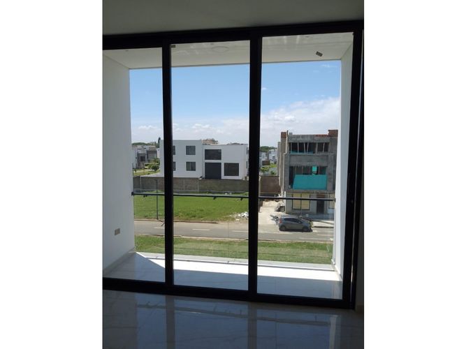 Casa de 4 alcobas en venta en Las Mercedes, Jamundí, 323 m² · foto 6 de 16