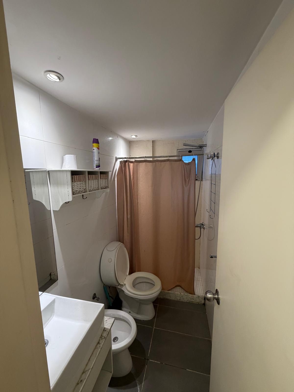 Acogedor apartamento 1 dormitorio con vigilancia, edificio tranquilo y bien ubicado · Foto 5