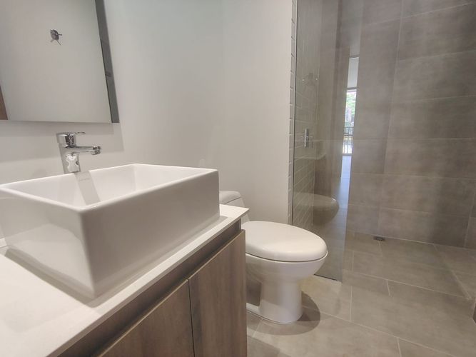Apartamento de 2 alcobas en arriendo en El Poblado, Medellín, 84 m² · foto 15 de 16