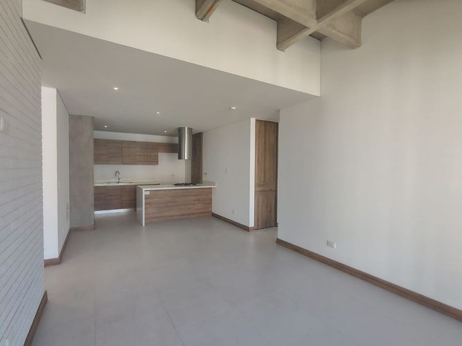 Apartamento de 2 alcobas en arriendo en El Poblado, Medellín, 84 m² · foto 10 de 16
