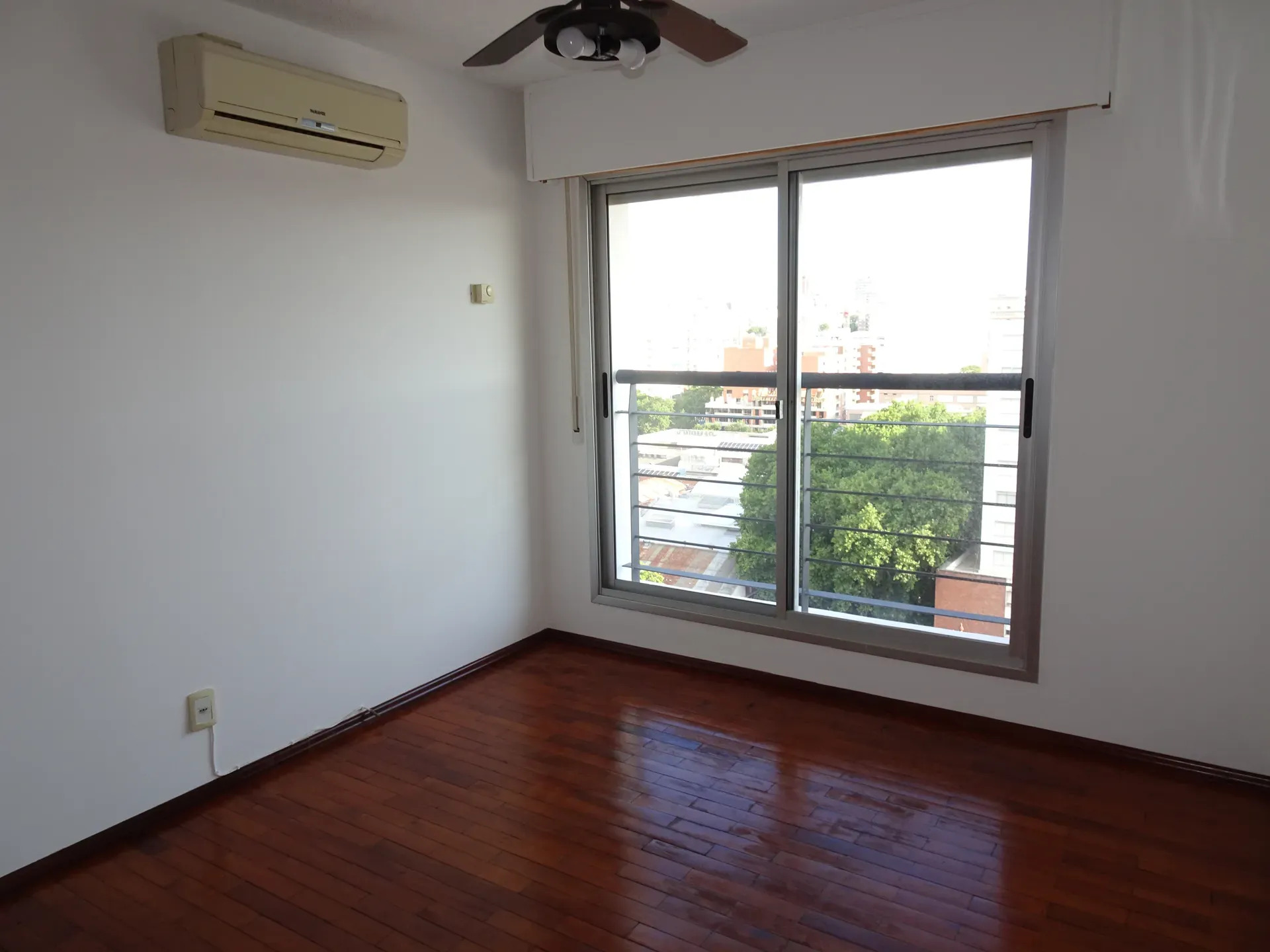 Alquiler Apartamento Un Dormitorio Con Garaje Y Calefacción En Aguada · Foto 7