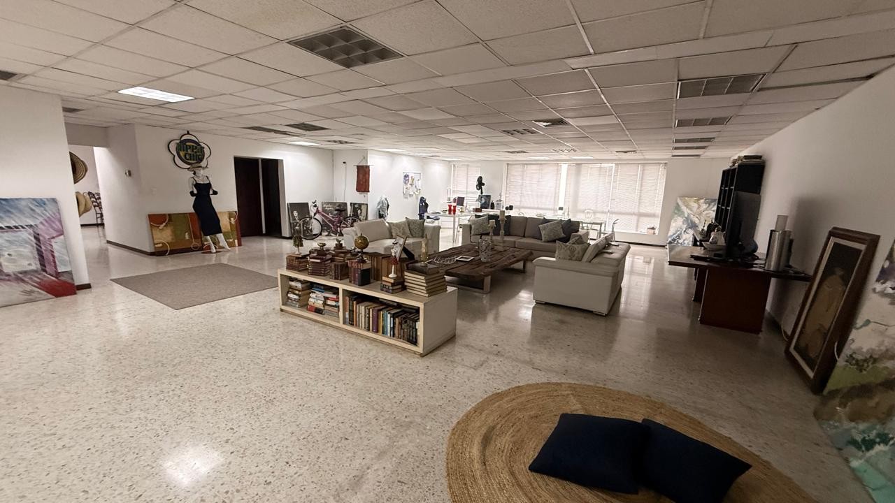 Office for rent in Centenario, Cali