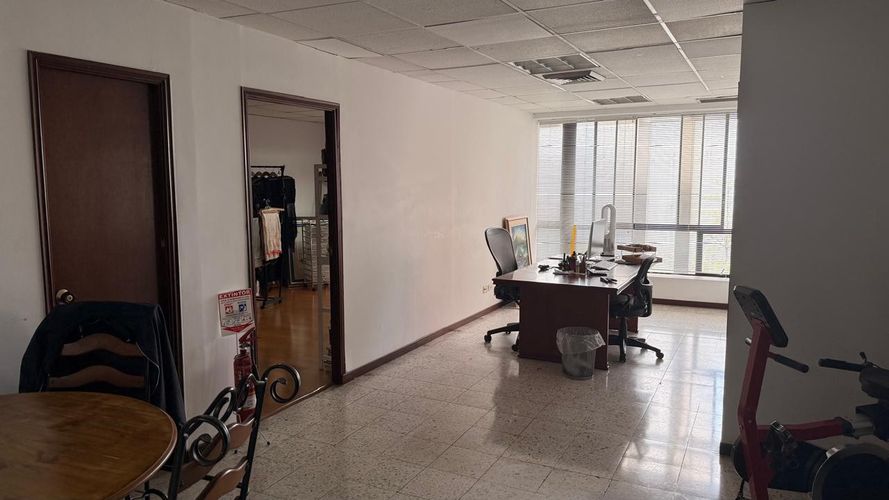 Oficina en arriendo en Centenario, Cali, 279 m² · foto 10 de 24