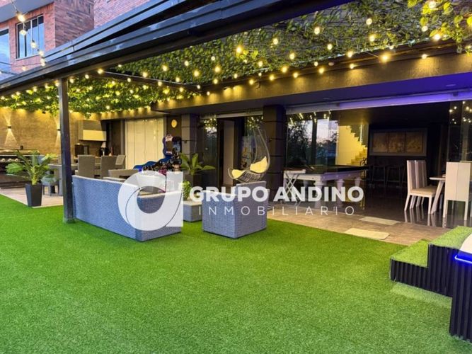 Casa de 6 alcobas en venta en Ruitoque, Piedecuesta, 440 m² · foto 8 de 24