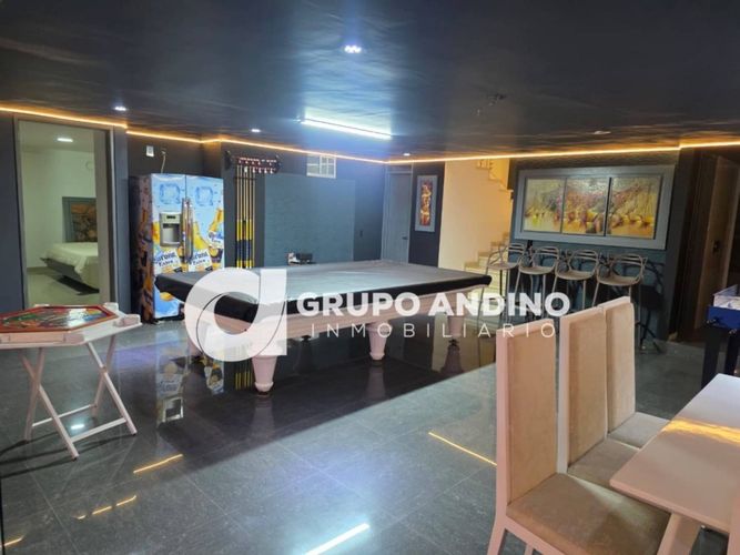 Casa de 6 alcobas en venta en Ruitoque, Piedecuesta, 440 m² · foto 13 de 24