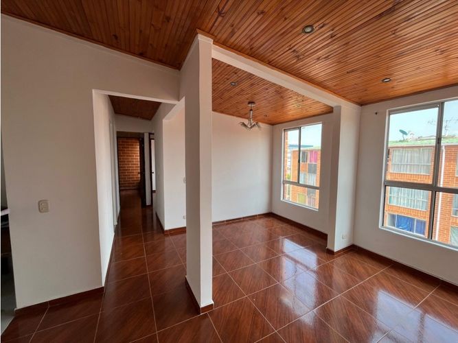 Apartamento de 2 alcobas en venta en Cr. Avellana, Soacha, 57 m² · foto 3 de 16