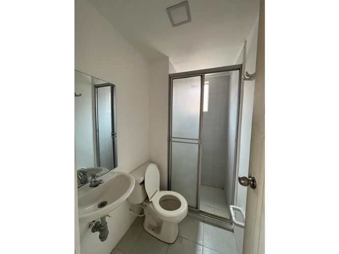 Apartamento de 2 alcobas en venta en Cr. Avellana, Soacha, 57 m² · foto 10 de 16